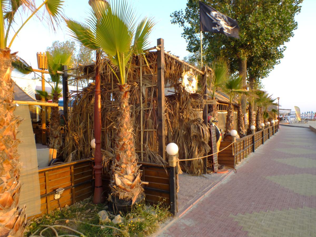 مامايا Pirates Resort المظهر الخارجي الصورة